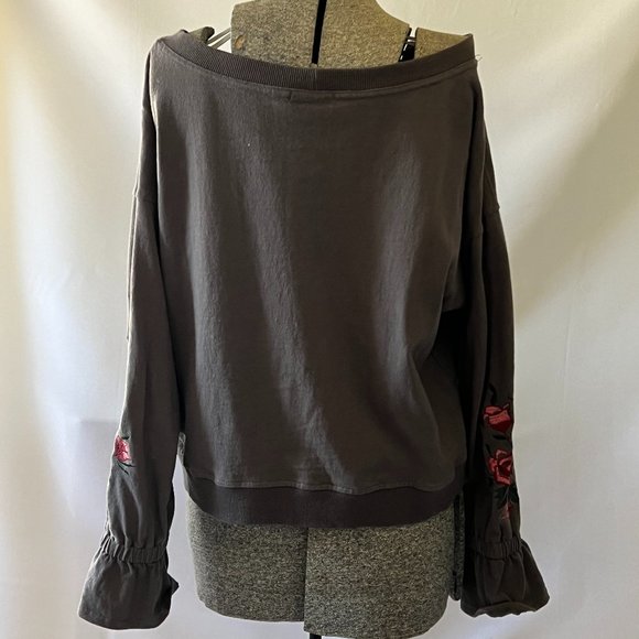 Amazing Lush Sweatshirt with Floral Embroidered Sleeves - Picture 2 of 4